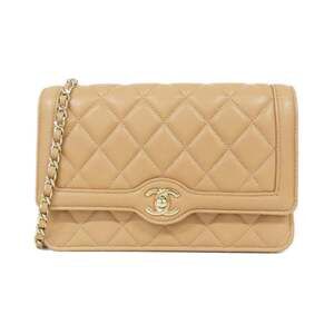 CHANEL Authentic Cream Wallet
